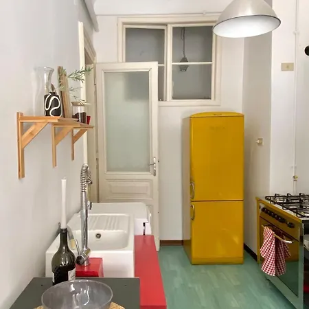 Apartament Zentrum Vor Der Tuer Triest