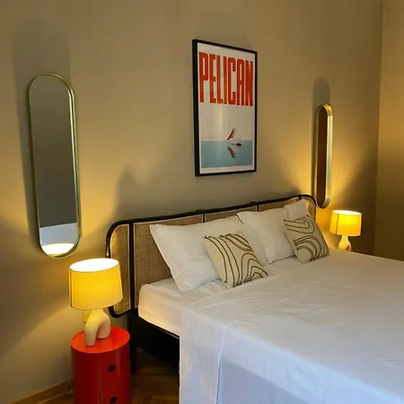 Zentrum Vor Der Tuer Trieste