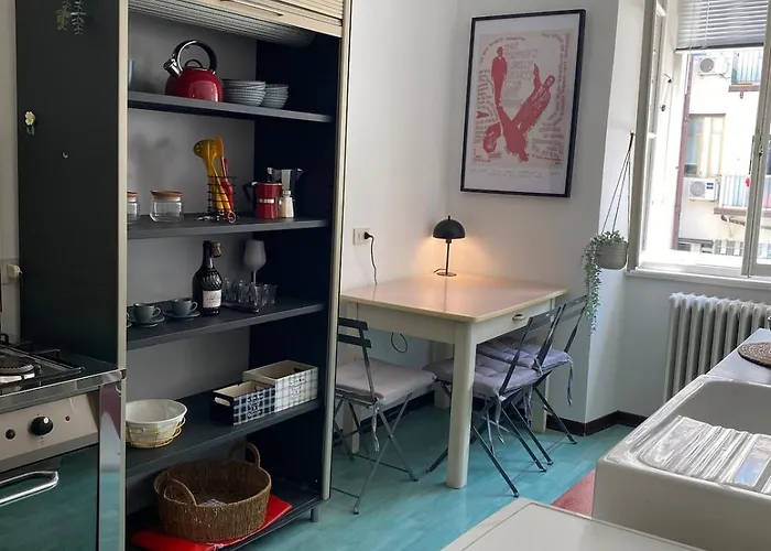 Zentrum Vor Der Tuer Trieste