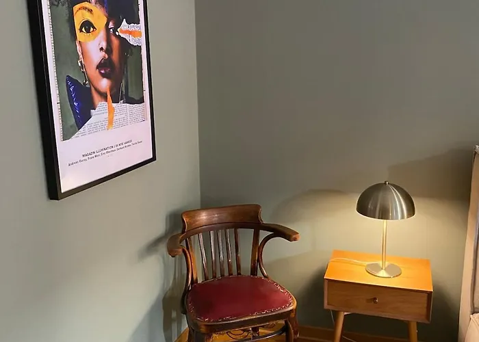 Zentrum Vor Der Tuer Τεργέστη