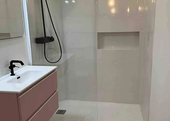 Zentrum Vor Der Tuer * Trieste