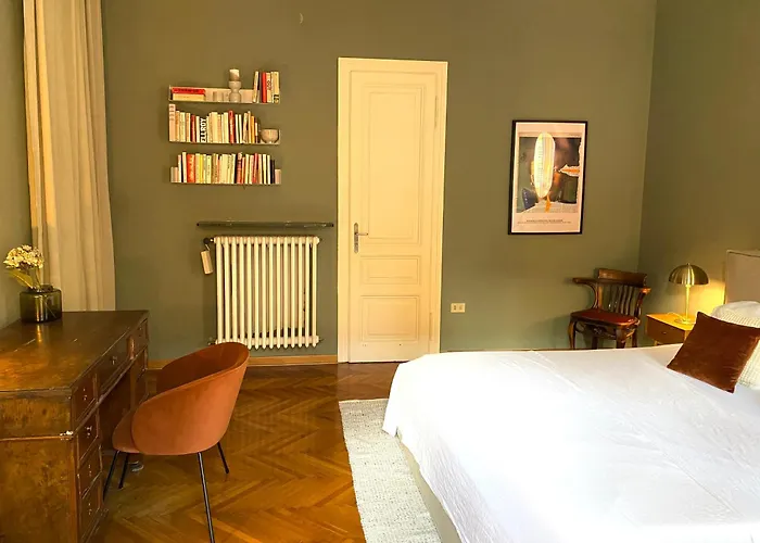 Zentrum Vor Der Tuer